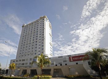 TRYP by Wyndham Mall of Asia Manila